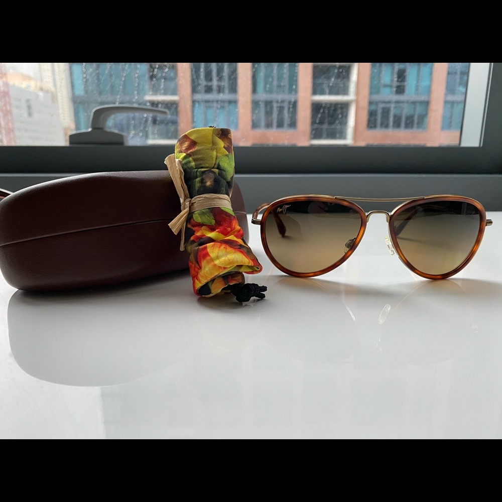 Maui Jim’s “Honomanu” aviator women’s sunglasses.